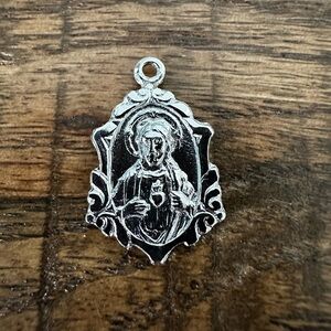 New Sterling Silver Sacred Heart of Jesus Medal Pendant